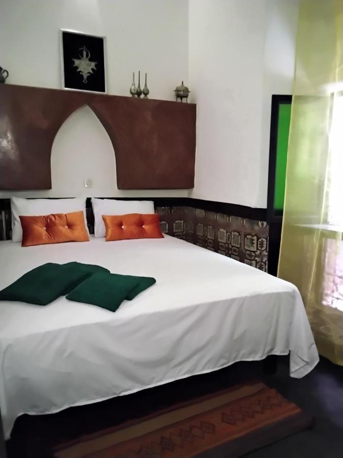Riad Bouchouari 33 Marrakesh Phòng bức ảnh