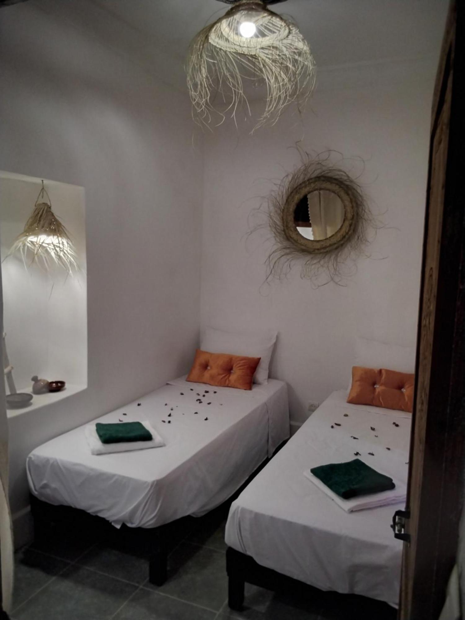 Riad Bouchouari 33 Marrakesh Phòng bức ảnh