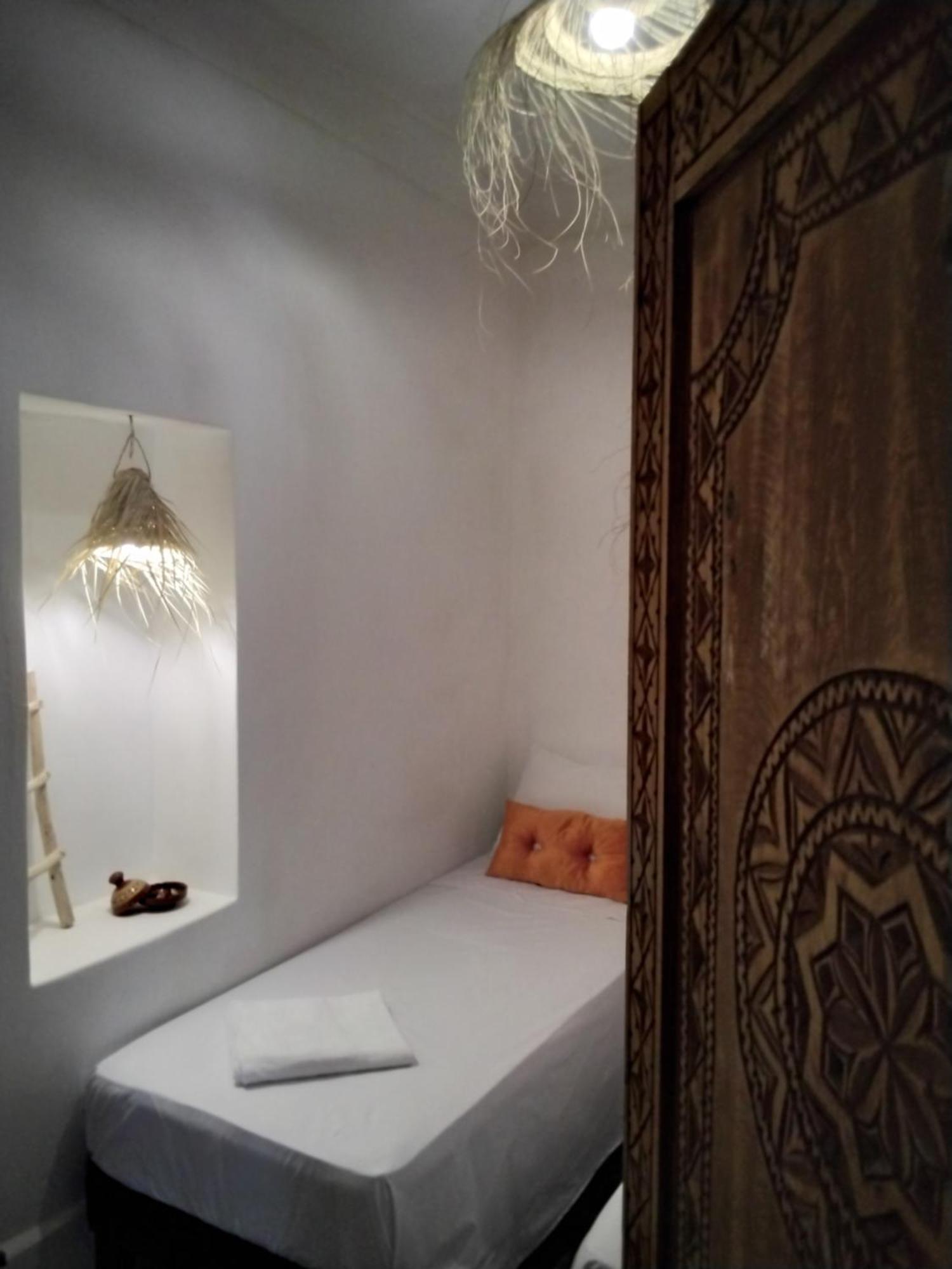 Riad Bouchouari 33 Marrakesh Phòng bức ảnh