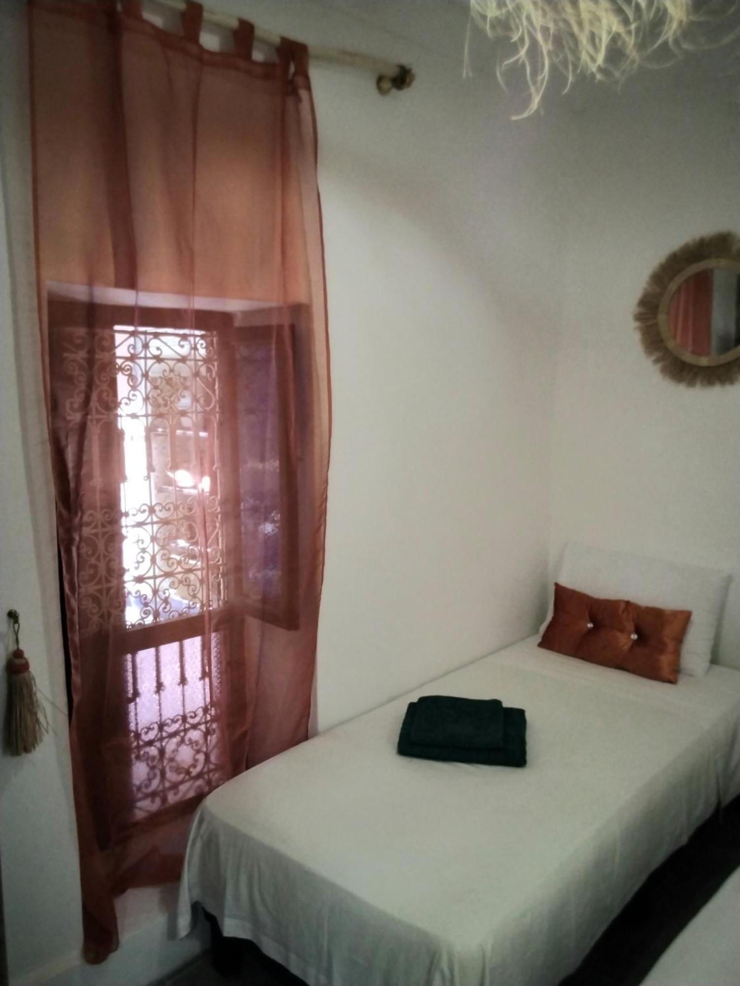 Riad Bouchouari 33 Marrakesh Phòng bức ảnh